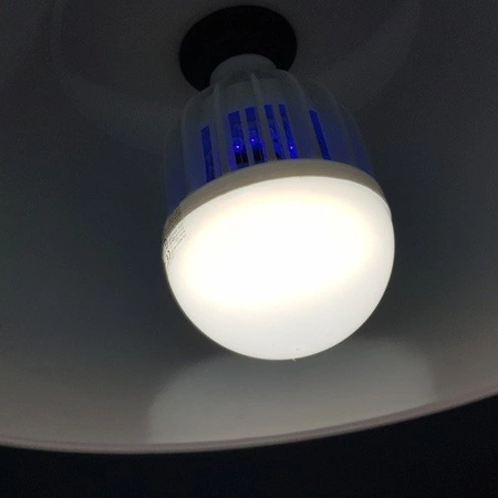 Żarówka owadobójcza LED E27 8W na komary i muchy