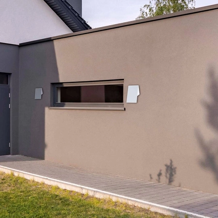 Biała lampa LED PLAIN na elewację 096