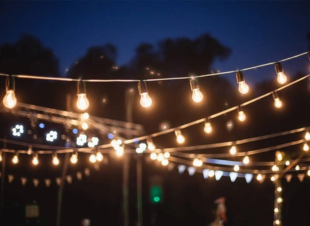 Profesjonalna GIRLANDA IP44 czarna 5M 5xE27 z gniazdem EKO1571